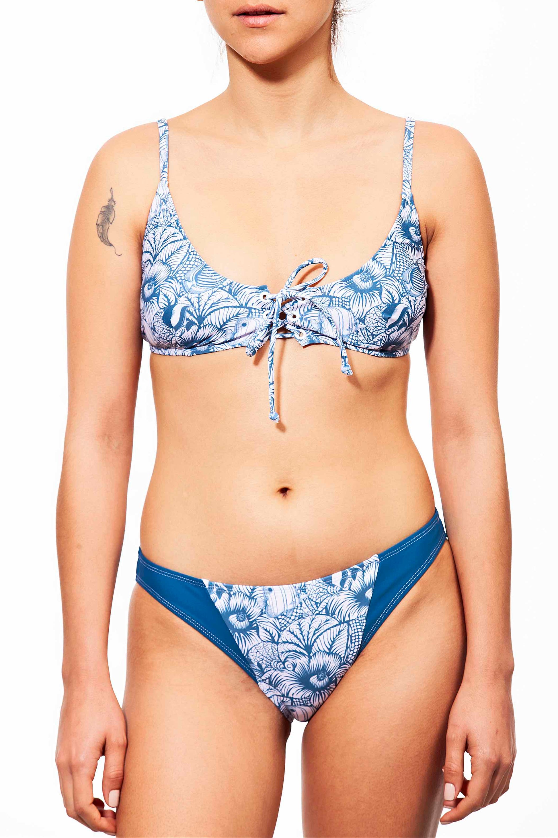 coco top + babe bottom maldives print !חדש  Noyka
