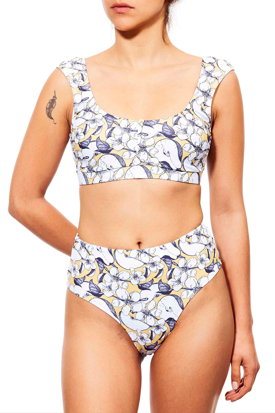 lucy top+ high bottom pears print -חדש!  Noyka