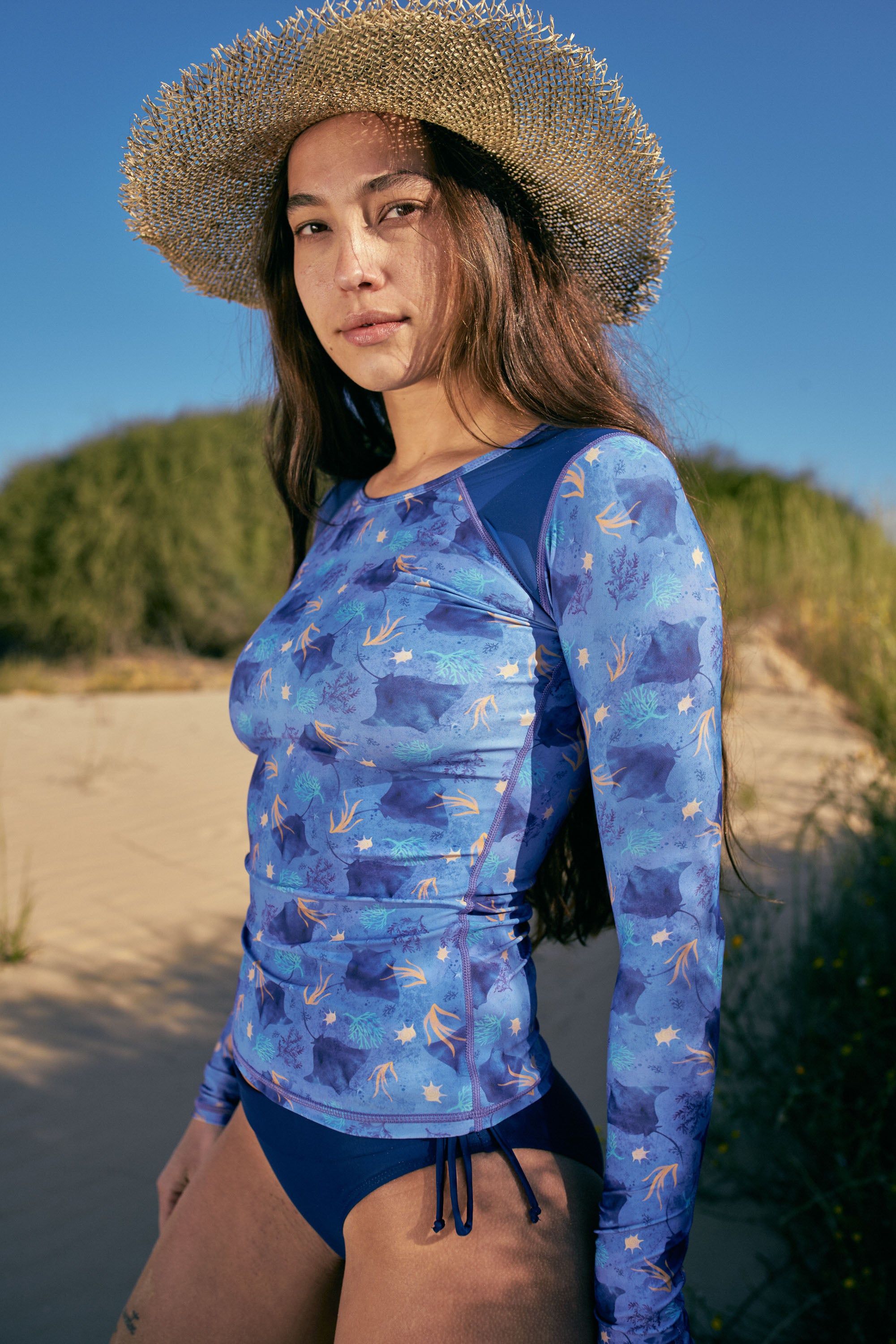 SURF TOP -  manta rays print